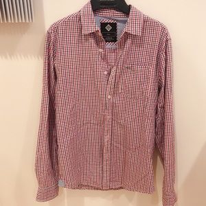 Men‘s long sleeve shirt